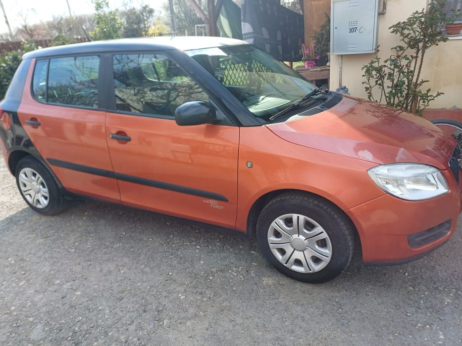 Vând Skoda Fabia