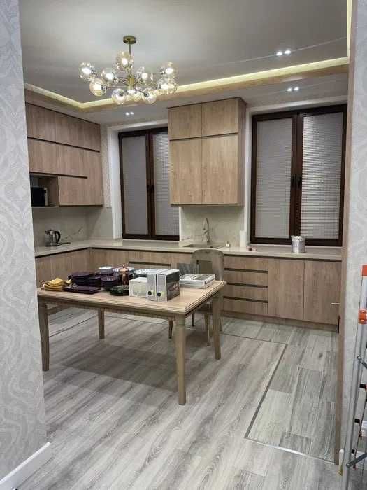 L2СРОЧНО!!! 3шка на Ойбеке/ЦУМ/Косманавты/Гранд Мир