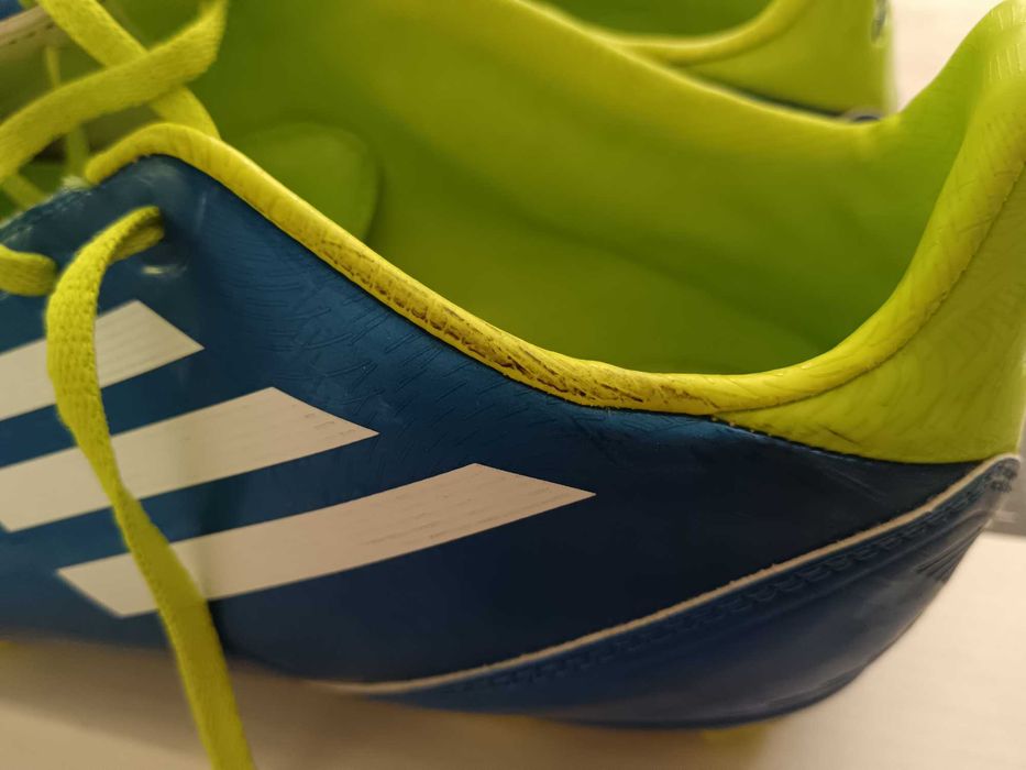 Футболни обувки / бутонки Adidas F50