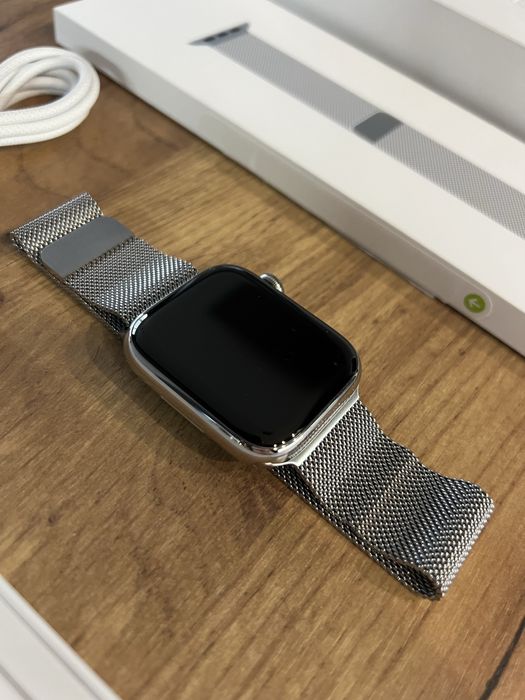 Apple Watch Series 9 45mm Stainless Steel Silver GPS+Cellular