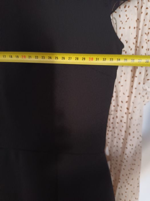 Черна рокля М размер