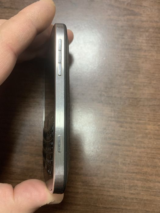 BlaclcBerry Bold 990