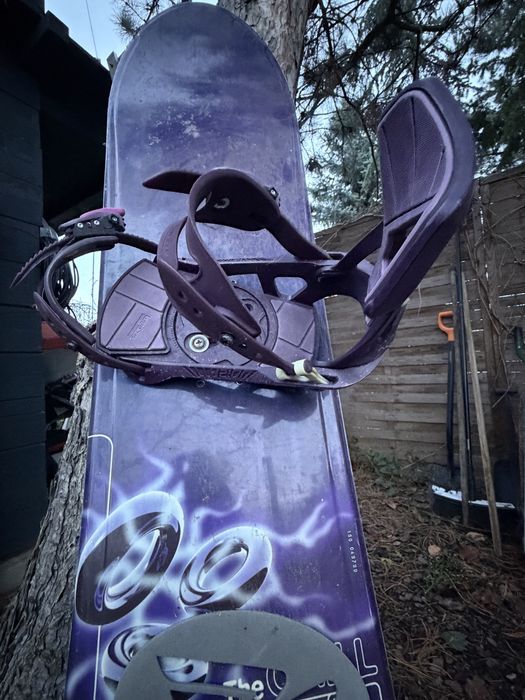 Snowboard /placa nidecker 150 cm, cu legaturi si boots incluse