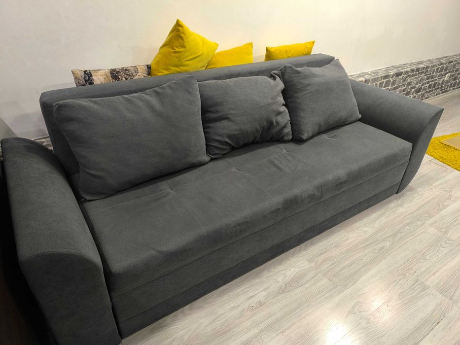 Диван с функция сън и ракла