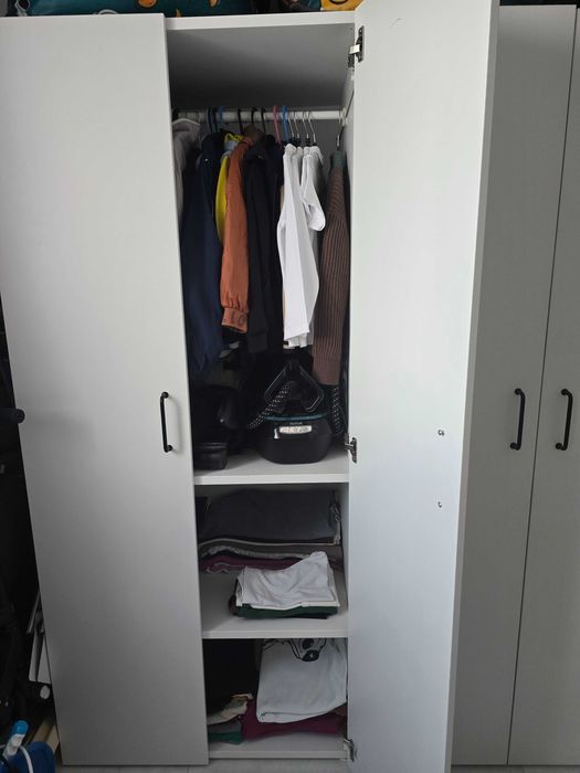Set mobilier 1 pat IKEA HEMNES + 2 dulapuri PLATSA – alb, stare foarte buna