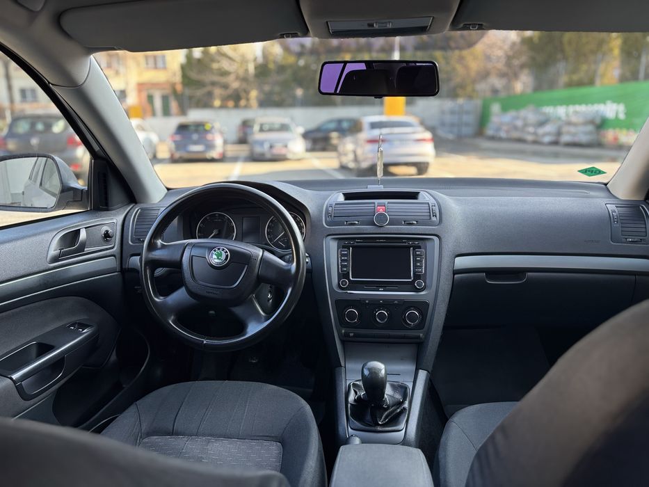 Vand Skoda Octavia 2 Proprietar de nouă
