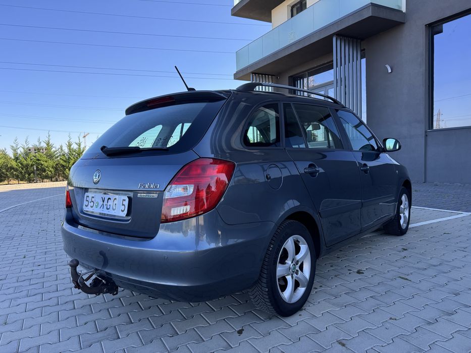 SKODA Fabia 2012 — imagine 4