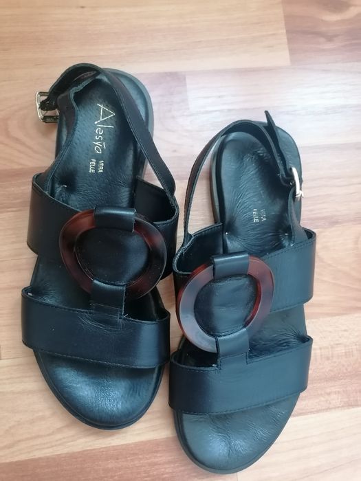 Sandale piele mărimea 35