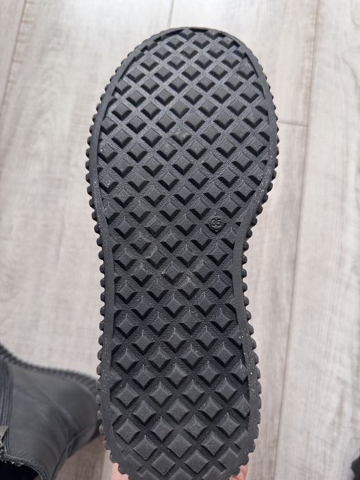 Зимние сапоги 35 р