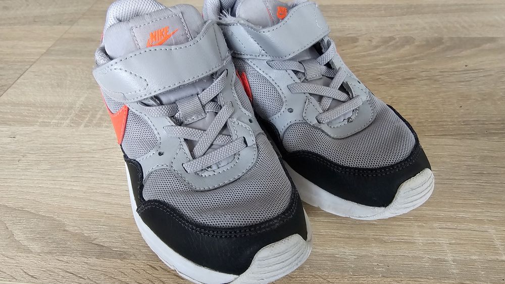 Маратонки Nike Air max  номер 33