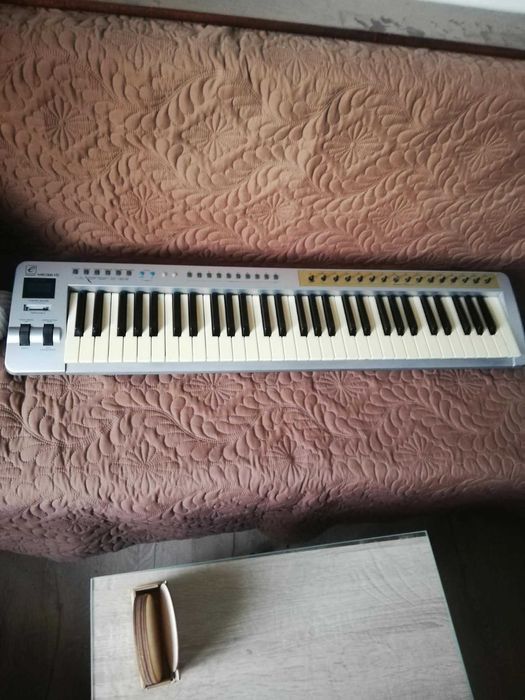 Миди Клавиатура M-Audio Evolutiom MK361C