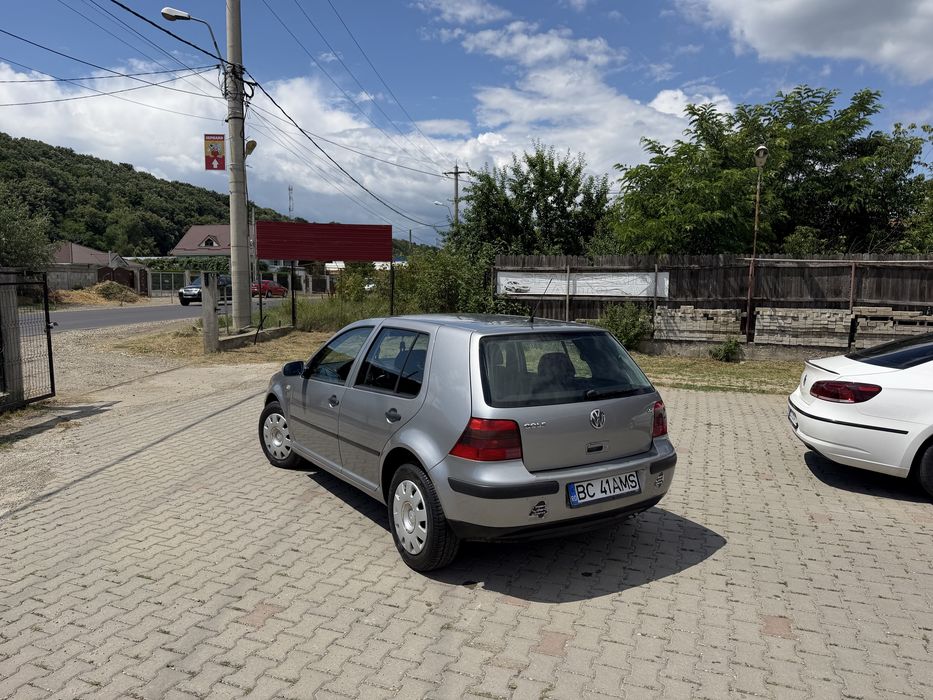 VOLKSWAGEN Golf 0 — imagine 3