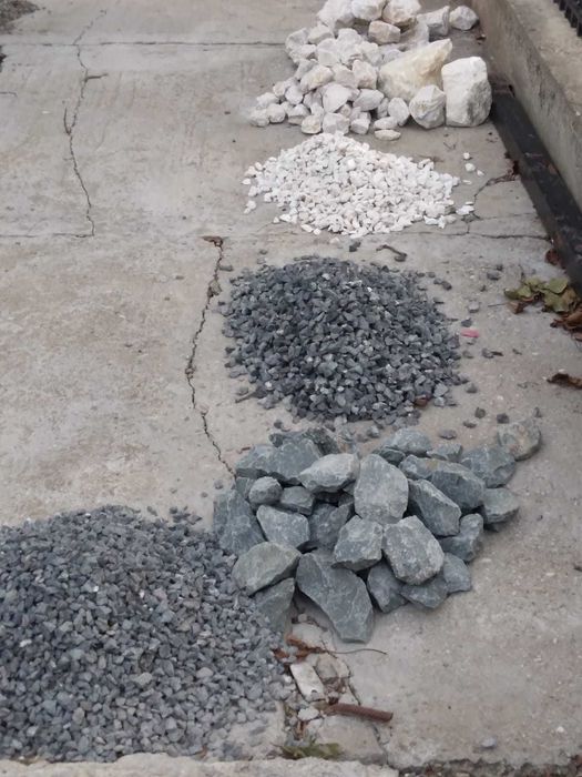 Piatra negru albăstrui decorativa gri granit negru diferite dimensiuni