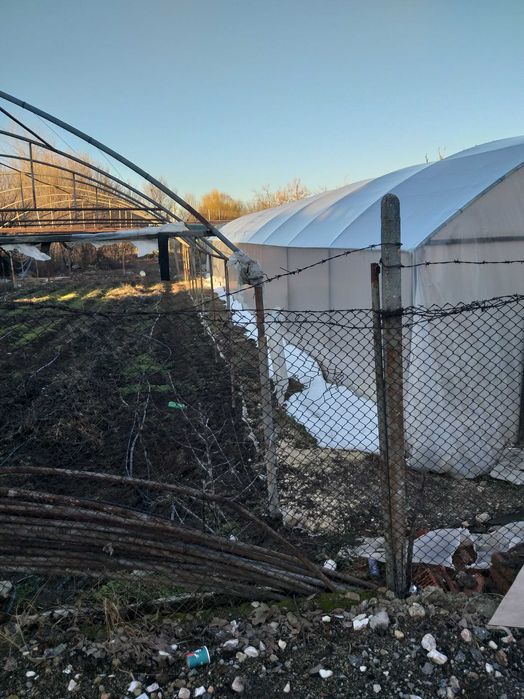 Продавам второ употреба оранжерии 3 броя