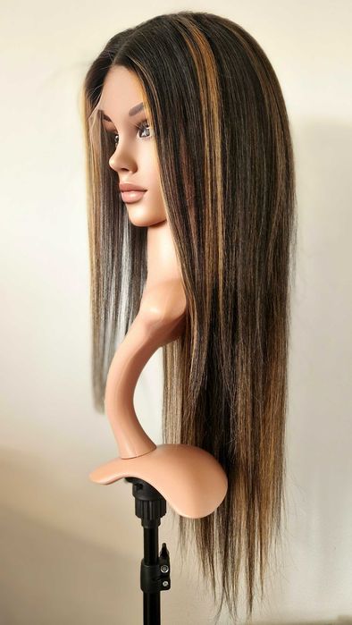 Черна права перука 80 см с руси кичури - Lace Front 13x6