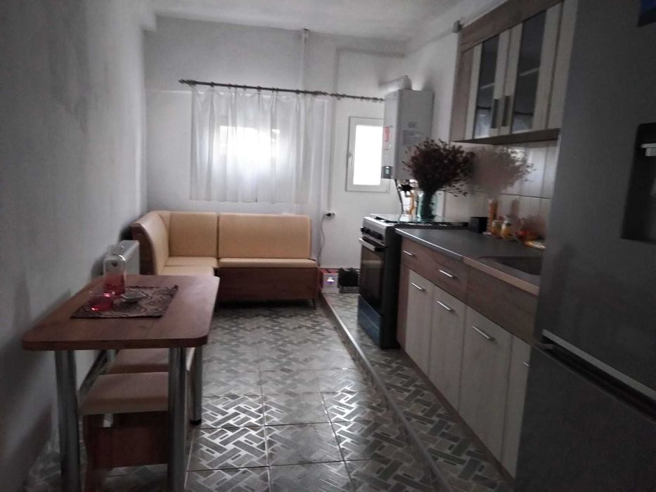 Schimb casa sat Zoresti, comuna Vernesti, cu apartament Buzau