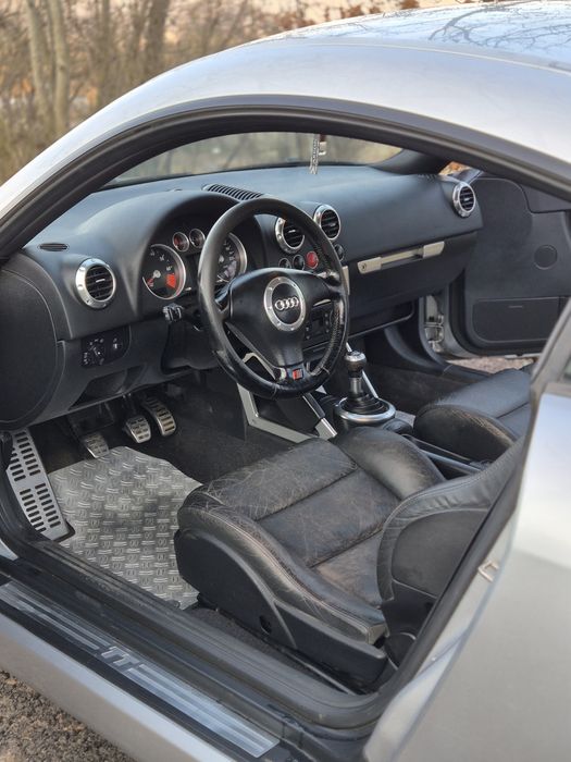 Vând Audi TT Quattro