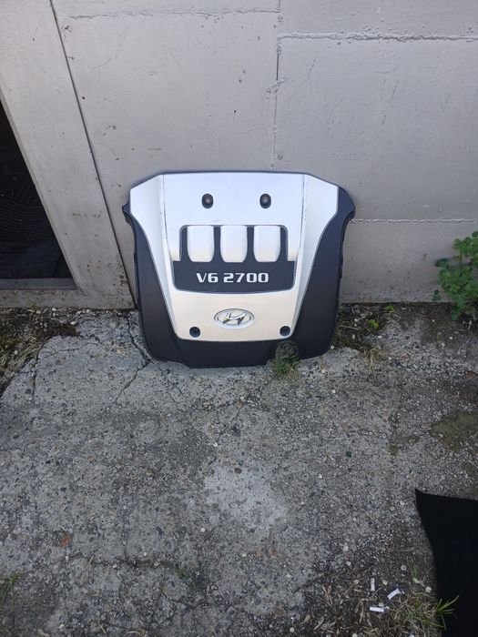 Крышка двигателя