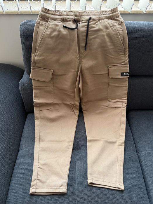 Нови унисекс зелени карго панталони Zara размер среден