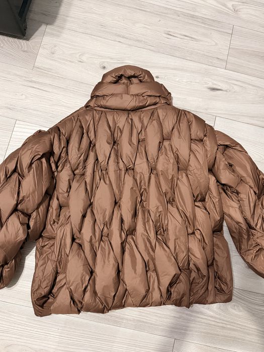 Geaca noua maro . Marime s