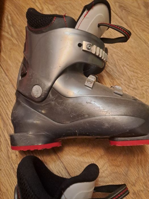 Ски комплект,обувки и щеки за дете