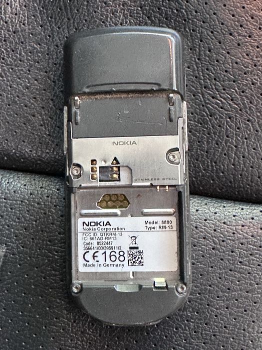 Продам Nokia 8800