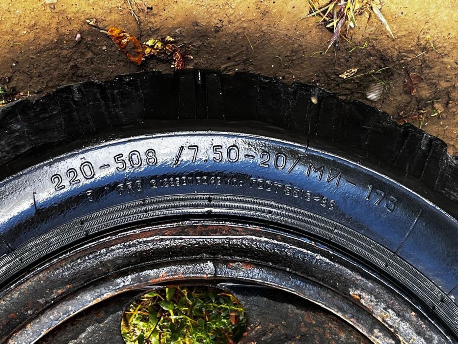 Продам колесо вместе с диском на ГАЗ 52