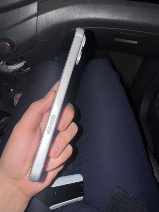 iphone 17 pro max silver