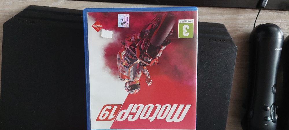 Ps4 pro ca nou,folosit foarte putin