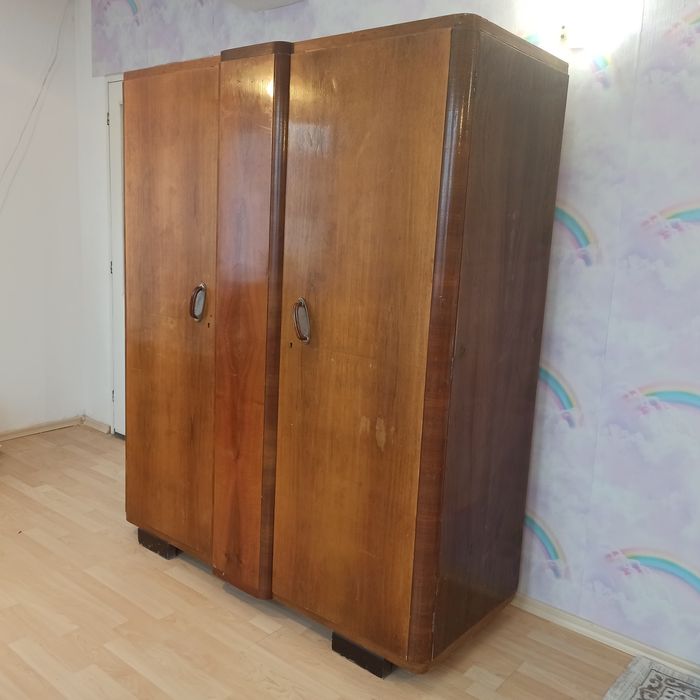 Гардероб орех масивен орехов гардероб