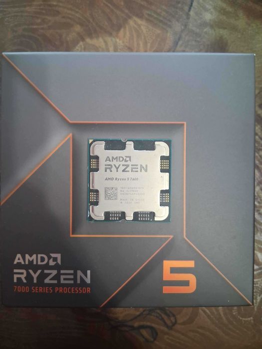 Продавам Ryzen 5 7600 в перфектно състояние с гаранция