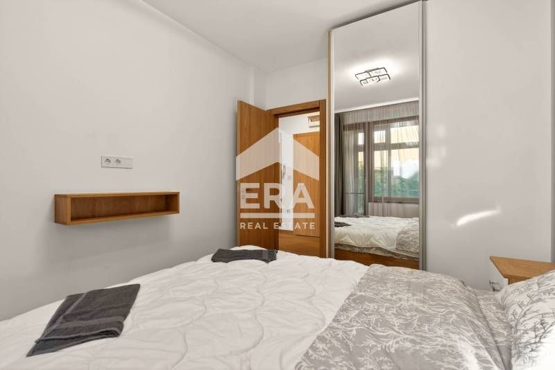 Продава се Двустаен апартамент в Варна, м-т Траката - 53 кв.м за 1317 €/кв.м - Снимка #9