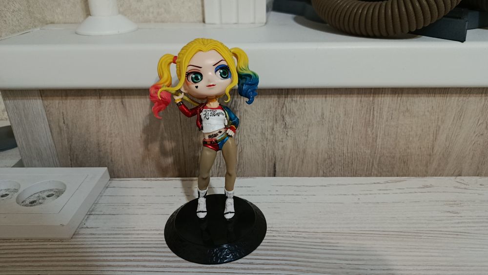 Продам игрушку фигурка