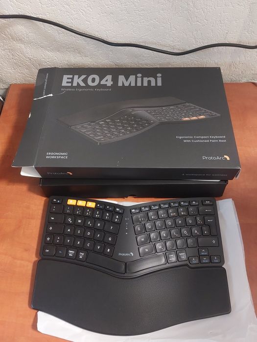 Tastatura ergonomica Protoarc EK04 mini curved,bluetooth,receiver,noua
