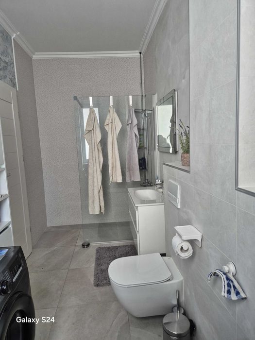 Dau in chirie apartament  nou 2 camere Nufarul mobilat