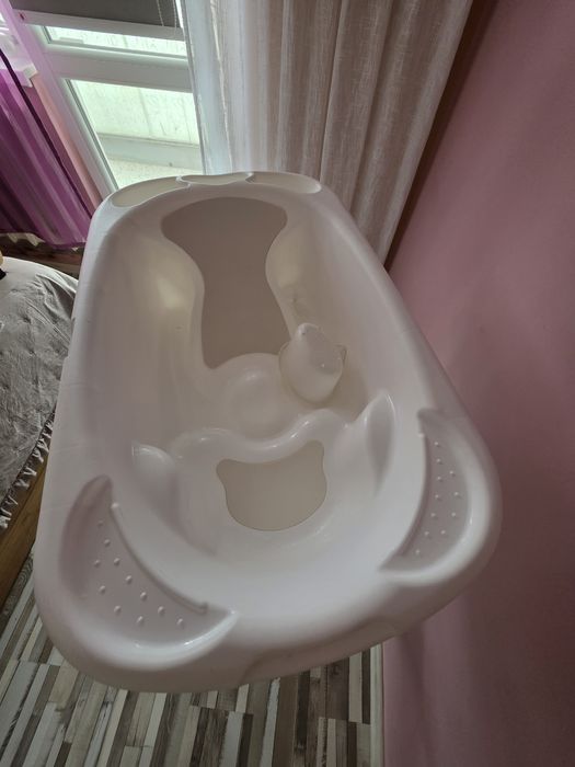 Бебешка анатомична ваничка