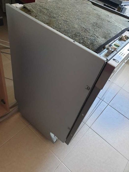 LED - Wi-Fi - XXL Съдомиялна Miele - Auto Open - Пълно Вграждане 60см