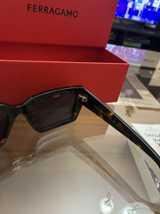 Дамски очила Ferragamo