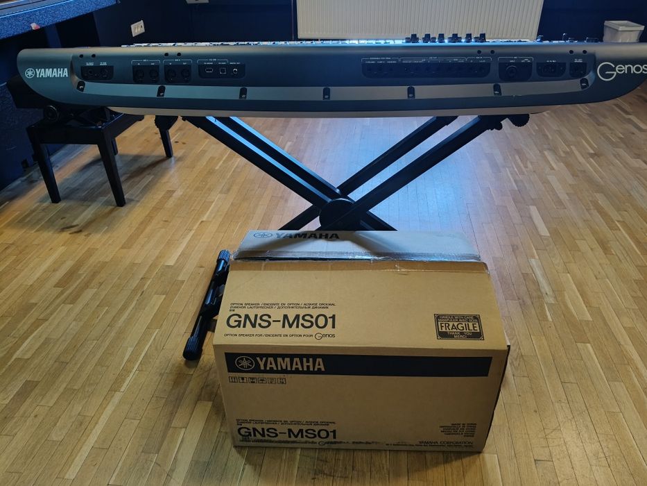 Vând Yamaha Genos 1 , nou