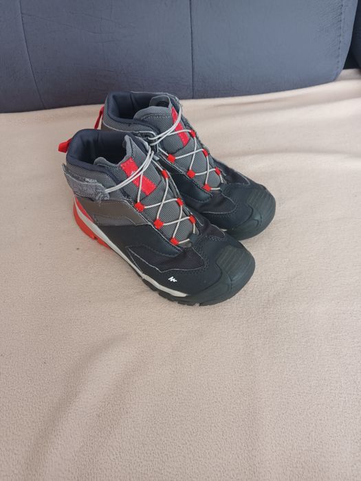 Зимни запазени боти