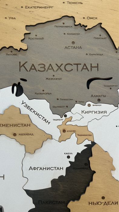 Карта мира и Казахстана