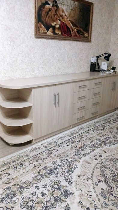 Парные шкафы-комоды в гостиную