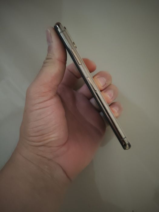 iPhone XS gold 64GB 100% baterie