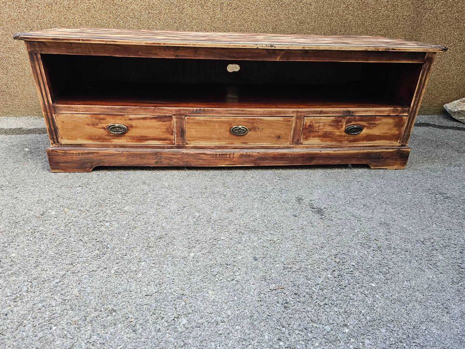 Аудио шкаф в стил Рустик