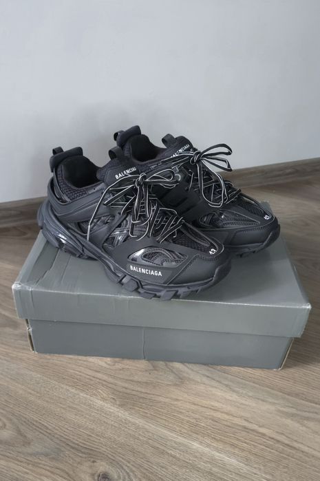 Balenciaga Track