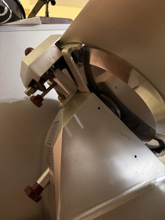 Feliator profesional