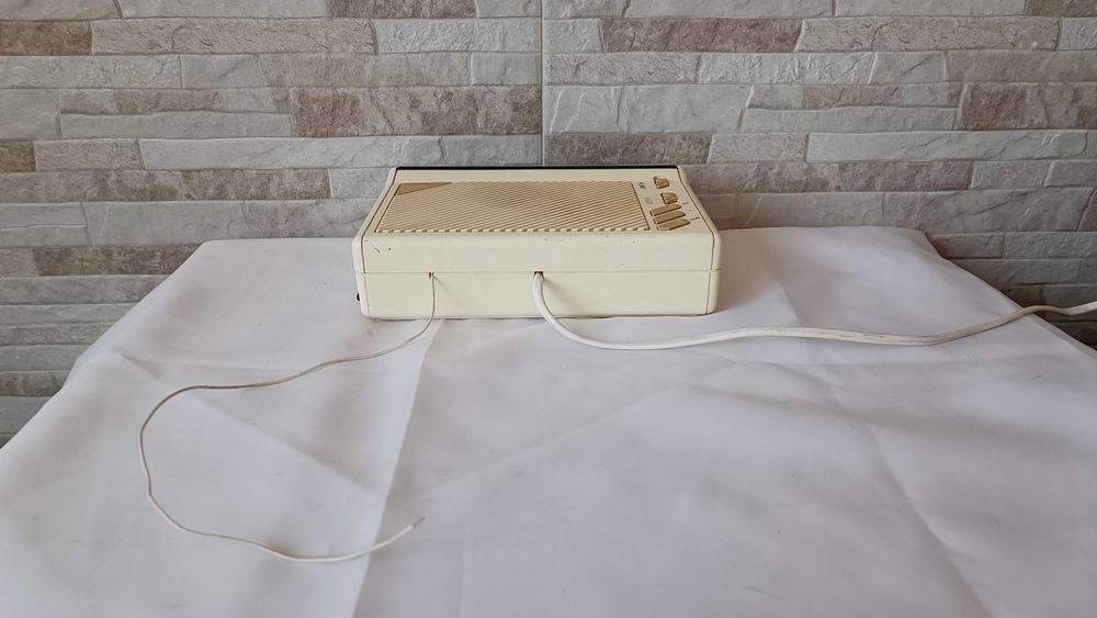 Радио - часовник - GRUNDIG sonoclock24 - 1983 год.