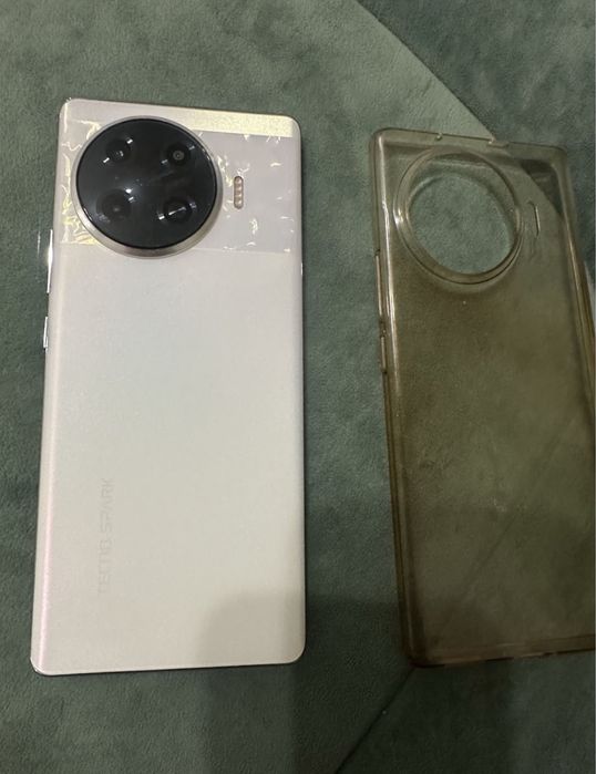 Tecno Spark 20 pro +