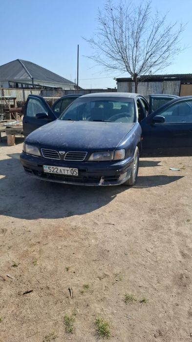 Машина сатылады.