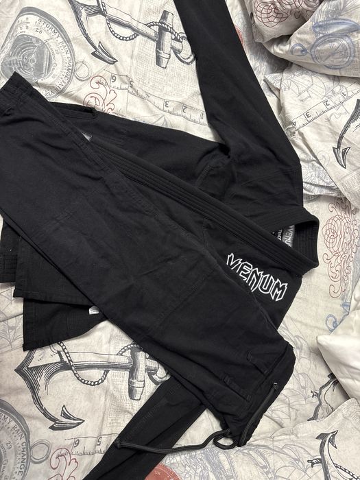 Чисто ново кимоно за BJJ.Носено е 2 пъти